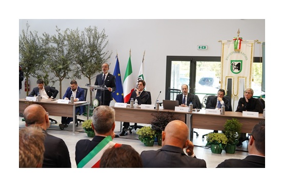 immagine articolo:CONSIGLIO REGIONALE A MUCCIA, LE ISTITUZIONI NEI LUOGHI DEL SISMA